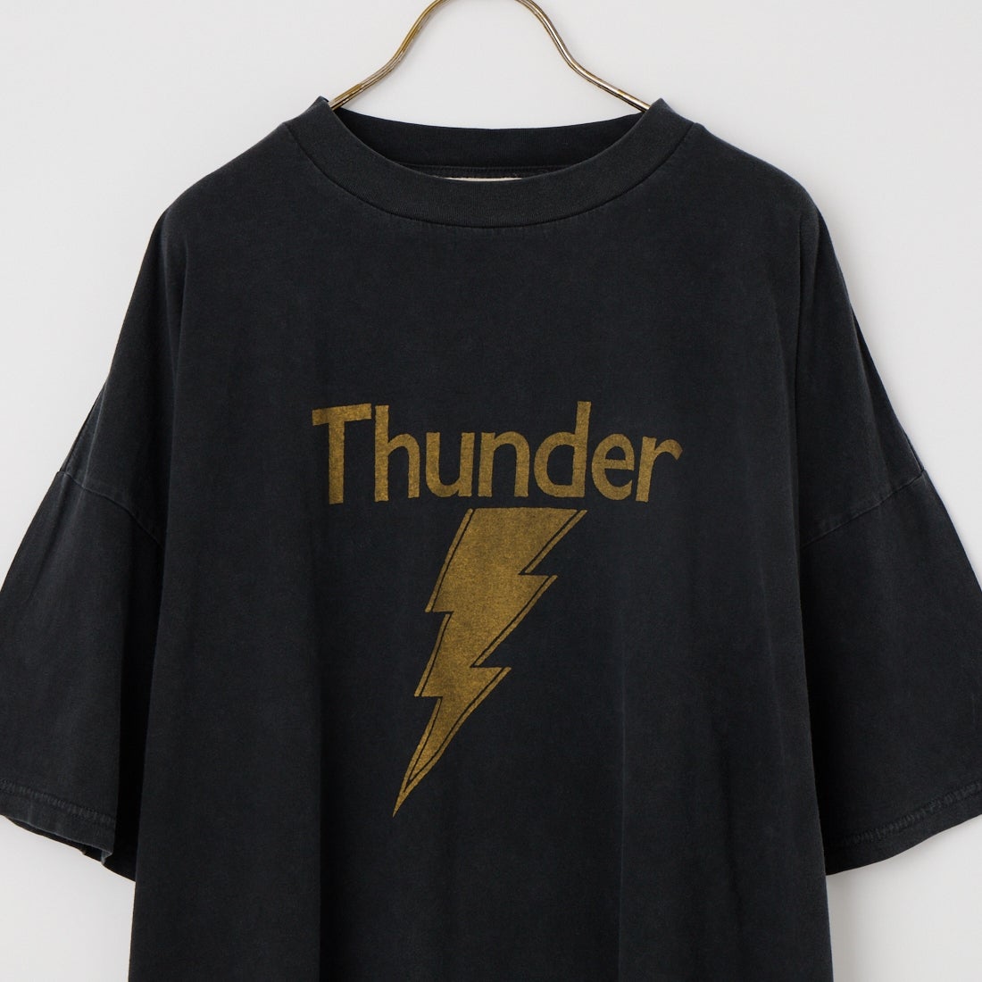 REMI RELIEF [レミレリーフ] 別注 SP加工ビッグプリントTシャツ THUNDER [RN28369284-JF] BLACK