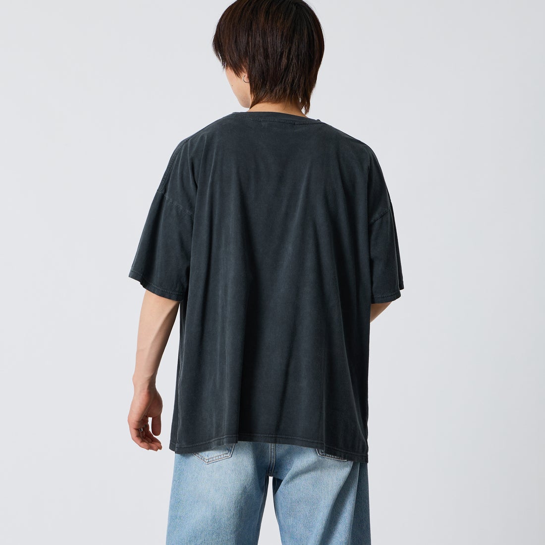 REMI RELIEF [レミレリーフ] 別注 SP加工ビッグプリントTシャツ LEOPARDS [RN28369290-JF] BLACK &&モデル身長：177cm 着用サイズ：M&&