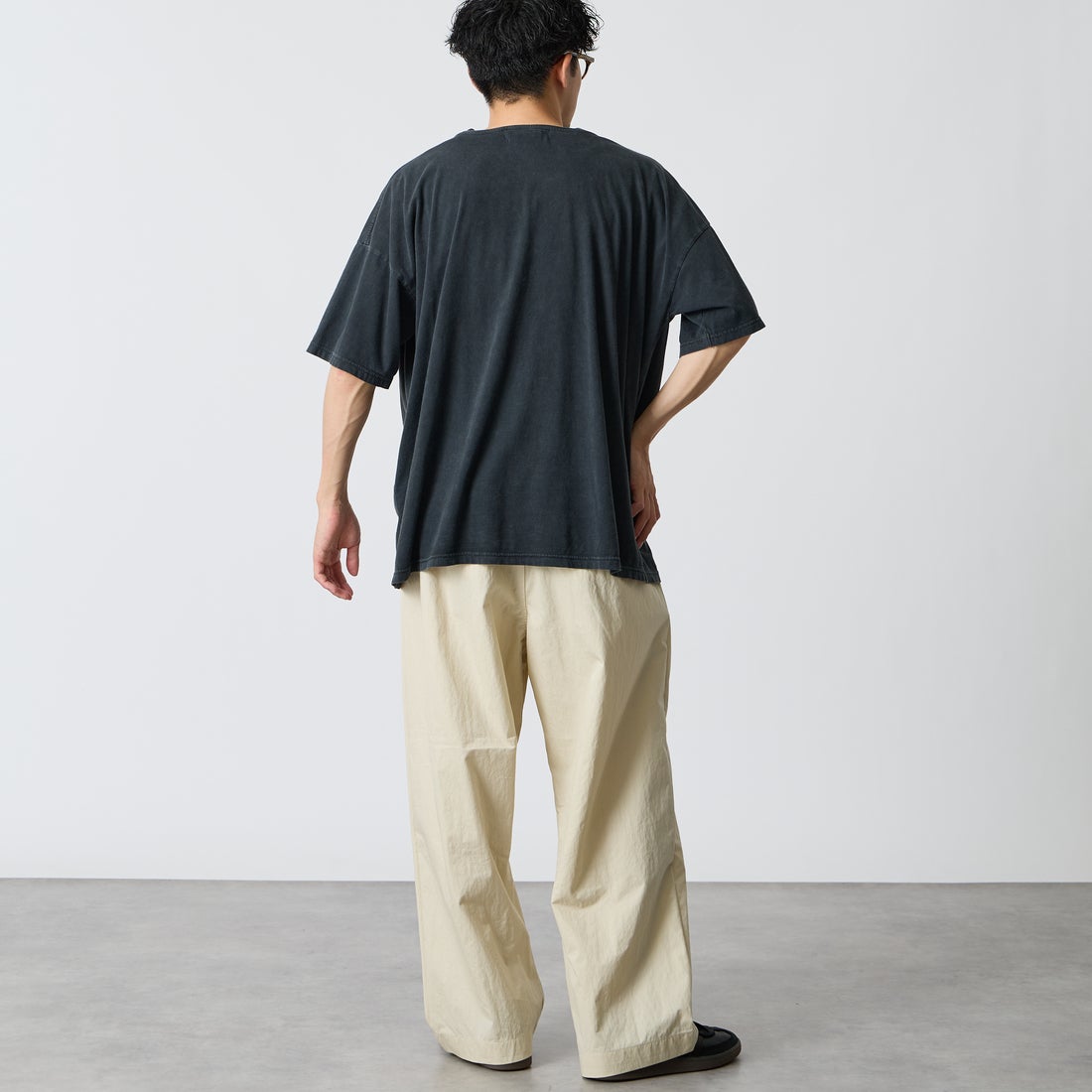 REMI RELIEF [レミレリーフ] 別注 SP加工ビッグプリントTシャツ HIMAGINE [RN28369291-JF] BLACK &&モデル身長：168cm 着用サイズ：S&&