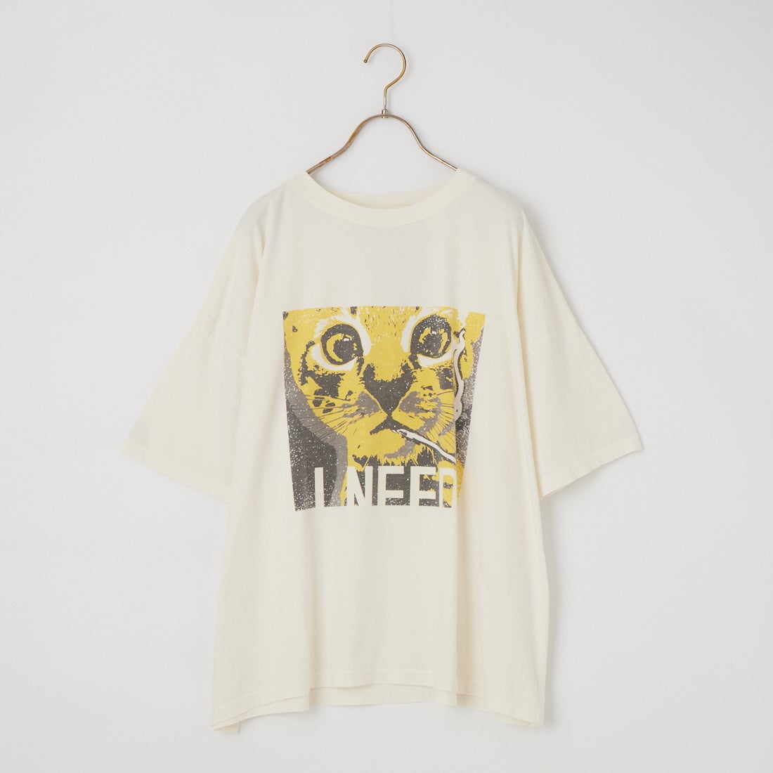 OFF WHITE