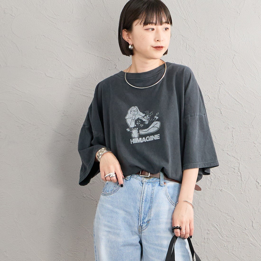 REMI RELIEF [レミレリーフ] 別注 SP加工ビッグプリントTシャツ HIMAGINE [RN28369291-JF] BLACK &&モデル身長：150cm 着用サイズ：F&&