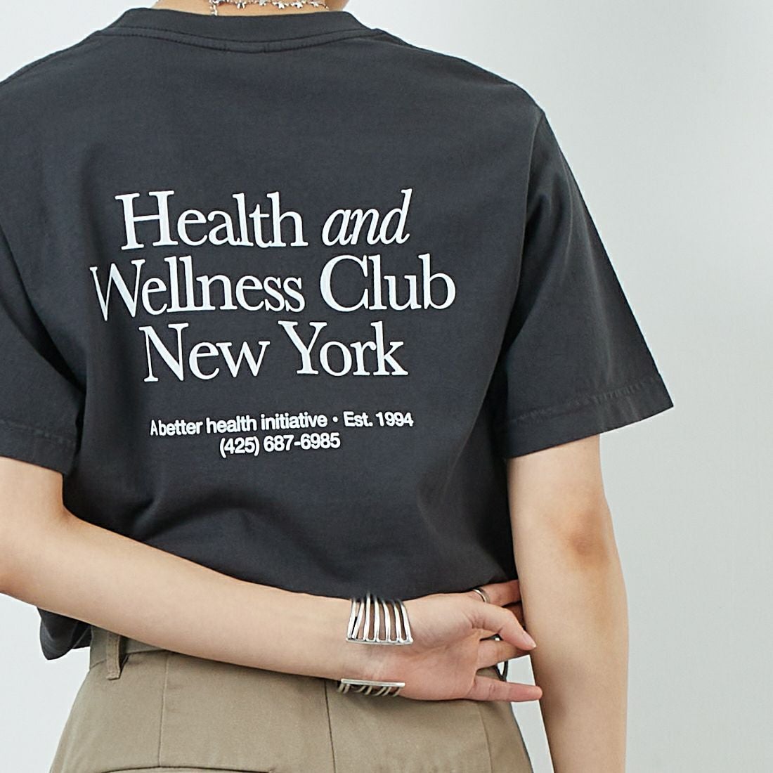 Sporty&Rich [スポーティアンドリッチ] HWCNY ショートスリーブTシャツ [TO043622016] F.BLACK &&モデル身長：160cm 着用サイズ：S&&