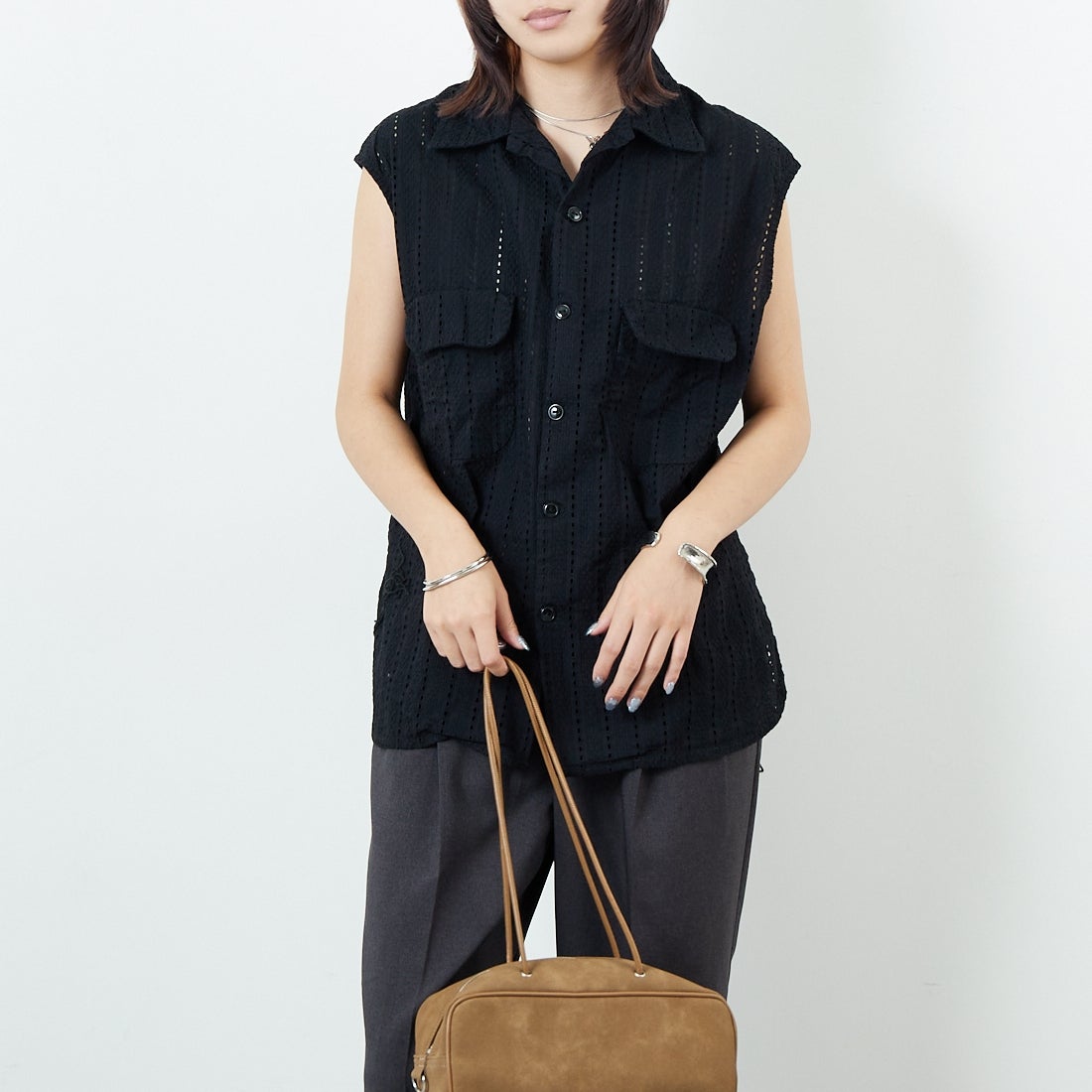 THE ALASKAN [アラスカン] ハコバストライプ ノースリーブブラウス [AL251HS16021] BLACK &&モデル身長：167cm 着用サイズ：S&&