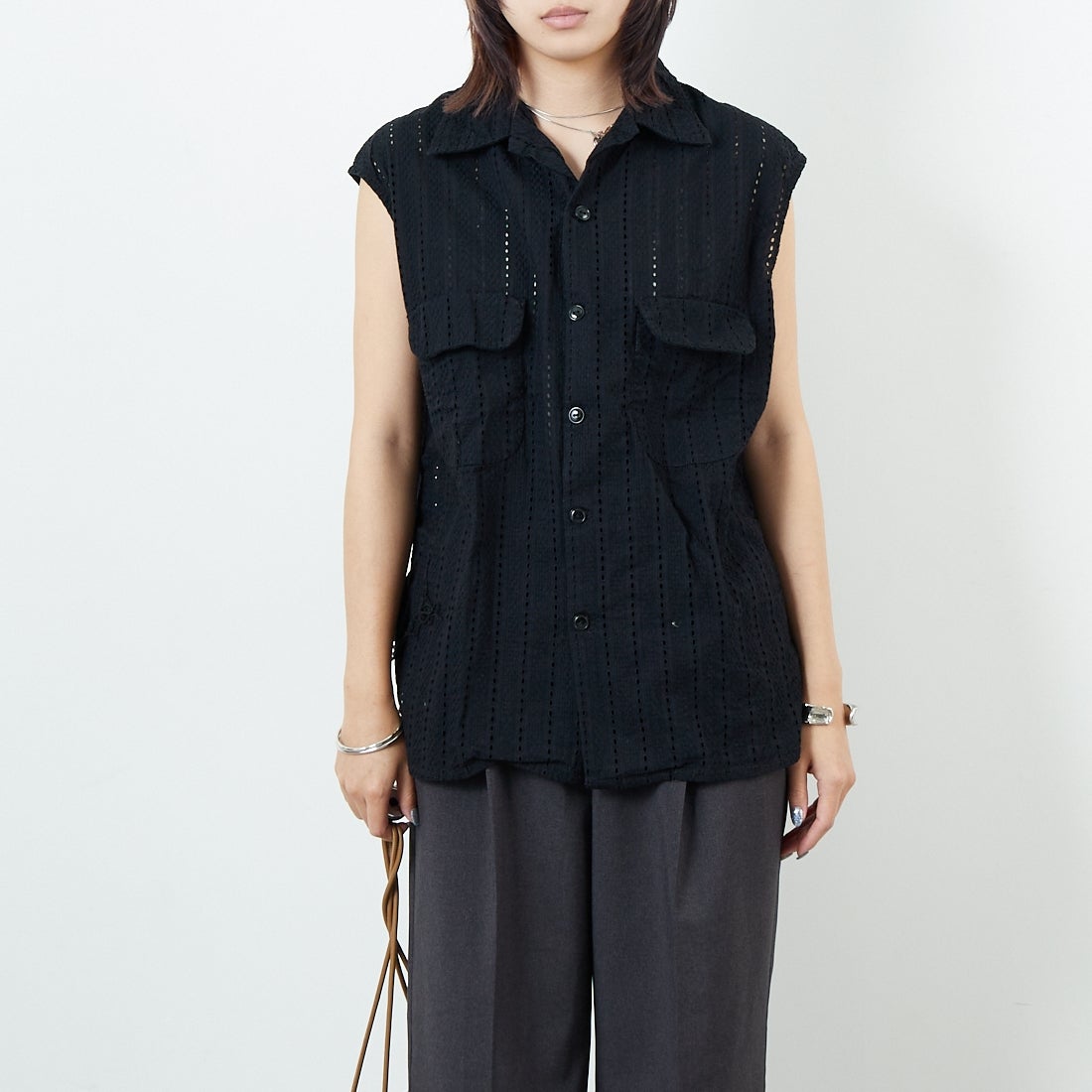 THE ALASKAN [アラスカン] ハコバストライプ ノースリーブブラウス [AL251HS16021] BLACK &&モデル身長：167cm 着用サイズ：S&&