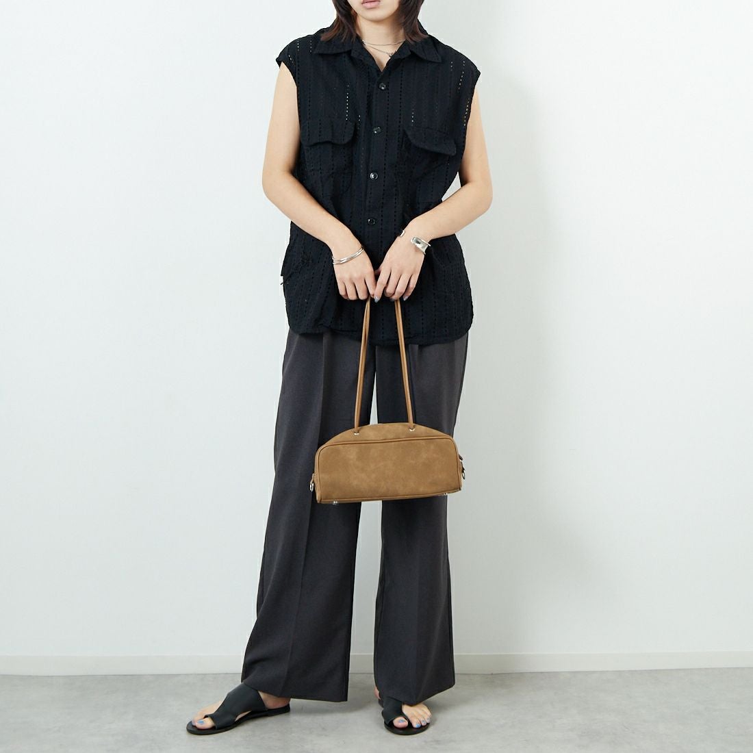 THE ALASKAN [アラスカン] ハコバストライプ ノースリーブブラウス [AL251HS16021] BLACK &&モデル身長：167cm 着用サイズ：S&&