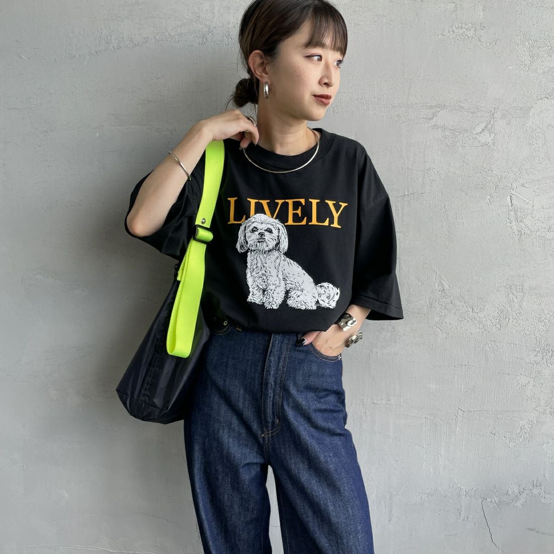 SCREEN STARS [スクリーンスターズ] 別注 ドッグ&キャットプリントTシャツ [2522-SSIN-JF] BLK DOG &&モデル身長：150cm 着用サイズ：F&&