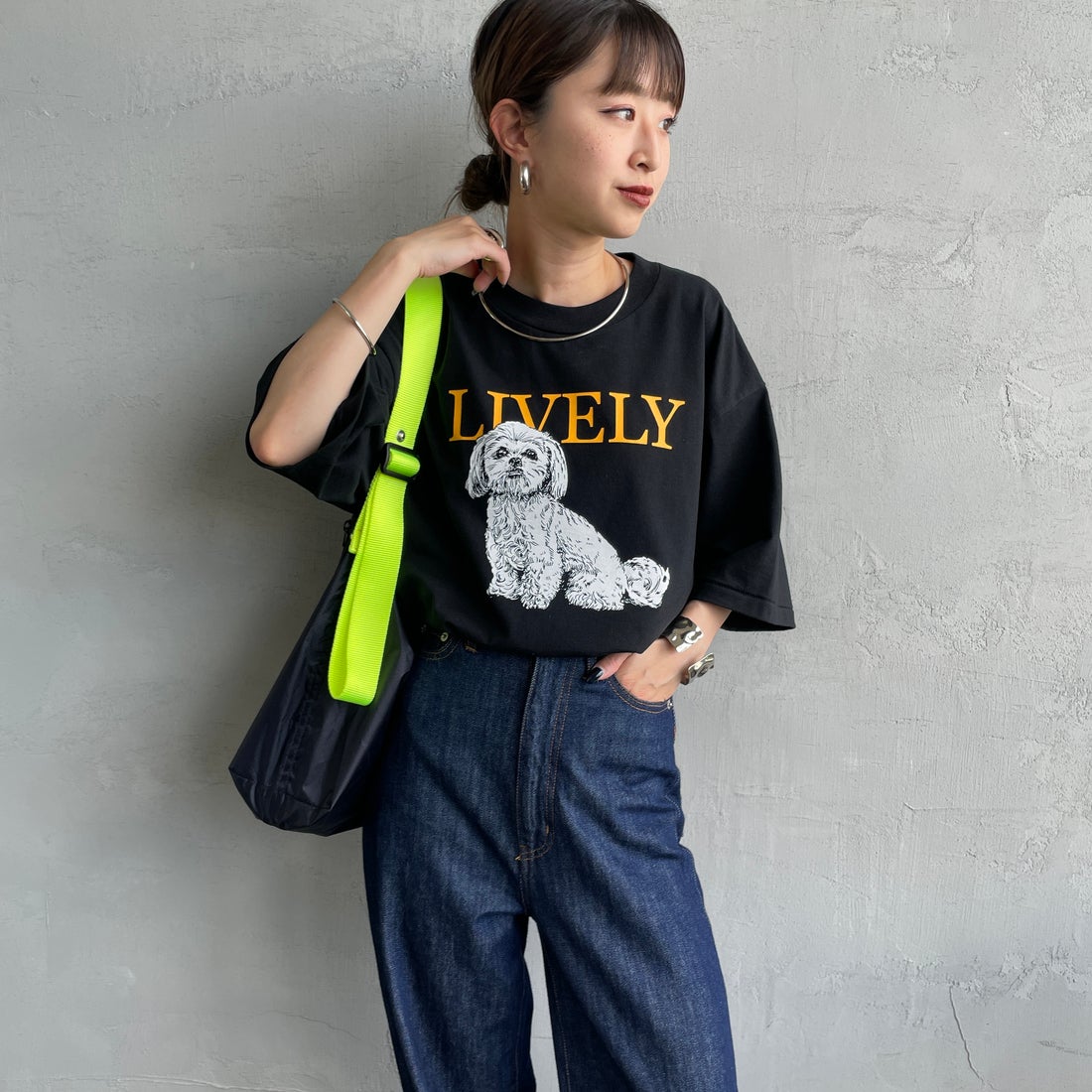 SCREEN STARS [スクリーンスターズ] 別注 ドッグ&キャットプリントTシャツ [2522-SSIN-JF] BLK DOG &&モデル身長：150cm 着用サイズ：F&&