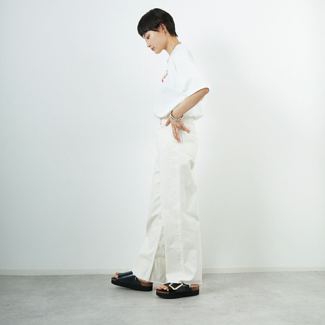 SCREEN STARS [スクリーンスターズ] 別注 ドッグ&キャットプリントTシャツ [2522-SSIN-JF] WHT CAT &&モデル身長：160cm 着用サイズ：F&&