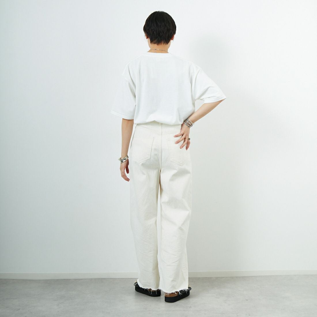 SCREEN STARS [スクリーンスターズ] 別注 ドッグ&キャットプリントTシャツ [2522-SSIN-JF] WHT CAT &&モデル身長：160cm 着用サイズ：F&&