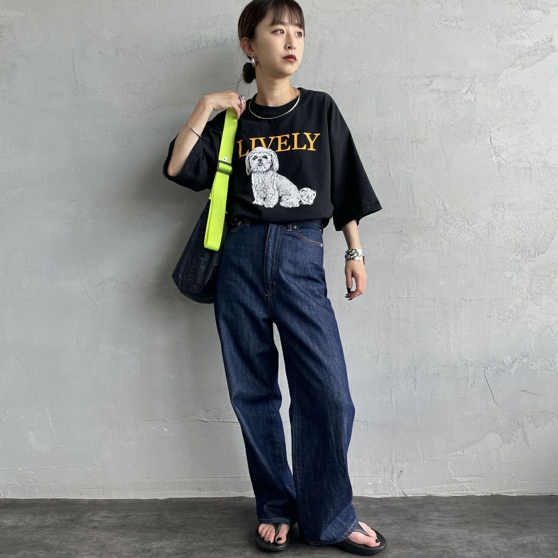 SCREEN STARS [スクリーンスターズ] 別注 ドッグ&キャットプリントTシャツ [2522-SSIN-JF] BLK DOG &&モデル身長：150cm 着用サイズ：F&&