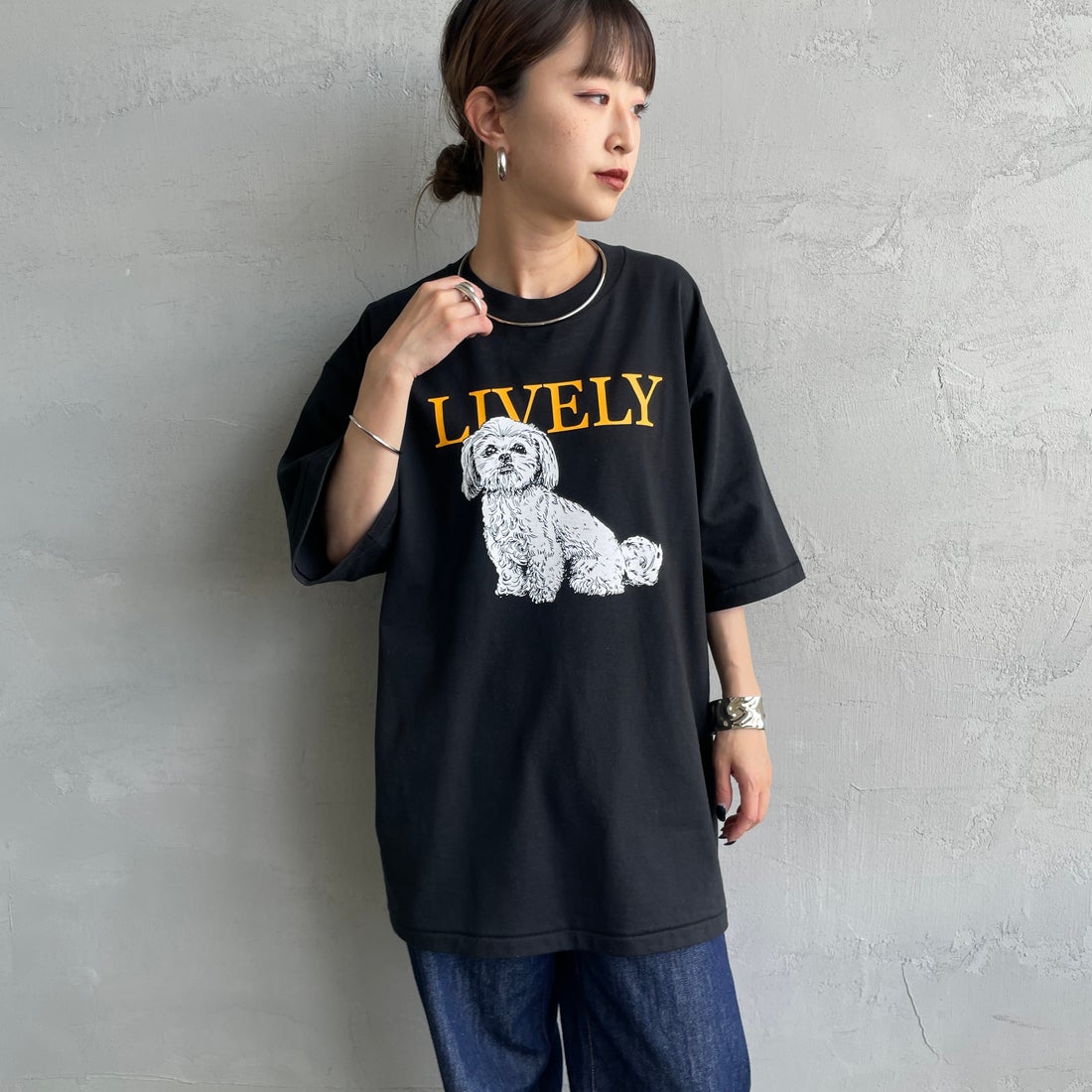 SCREEN STARS [スクリーンスターズ] 別注 ドッグ&キャットプリントTシャツ [2522-SSIN-JF] BLK DOG &&モデル身長：150cm 着用サイズ：F&&