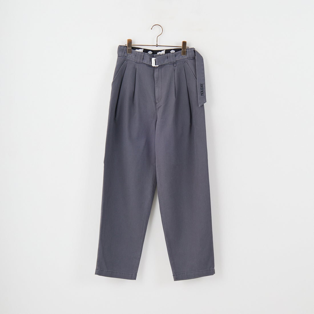 HOLIDAY [ホリデイ] Dickies ベルテッドツータックパンツ [25102142