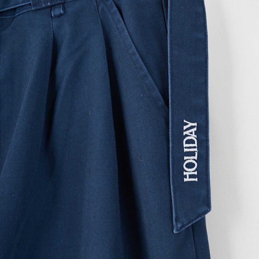 HOLIDAY [ホリデイ] DICKIES BELTED 2TUCK PANTS [25102142] NAVY