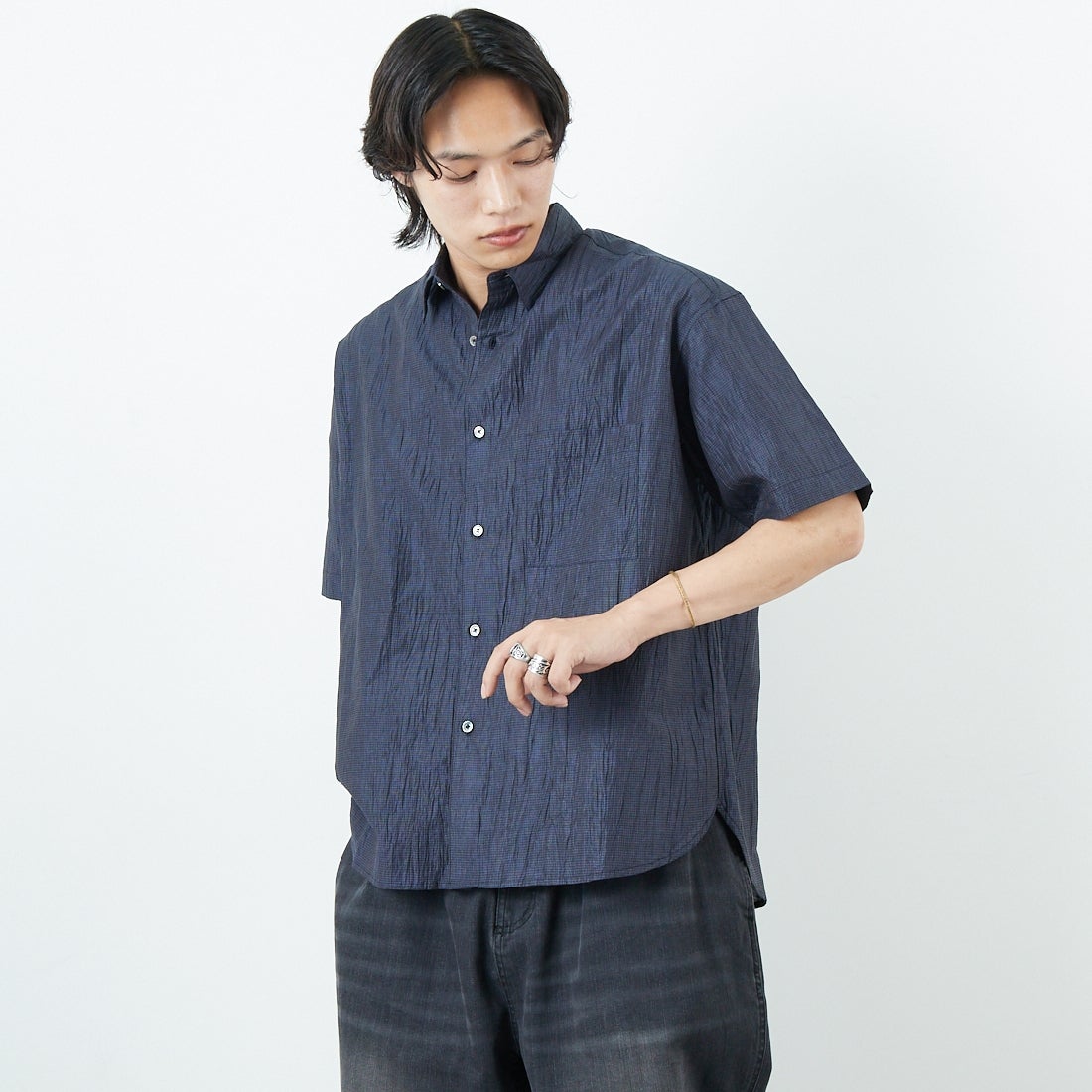 SLICK [スリック] リネンワッシャーチェックレギュラーカラーシャツ [5220109] 210 NAVY &&モデル身長：179cm 着用サイズ：1&&