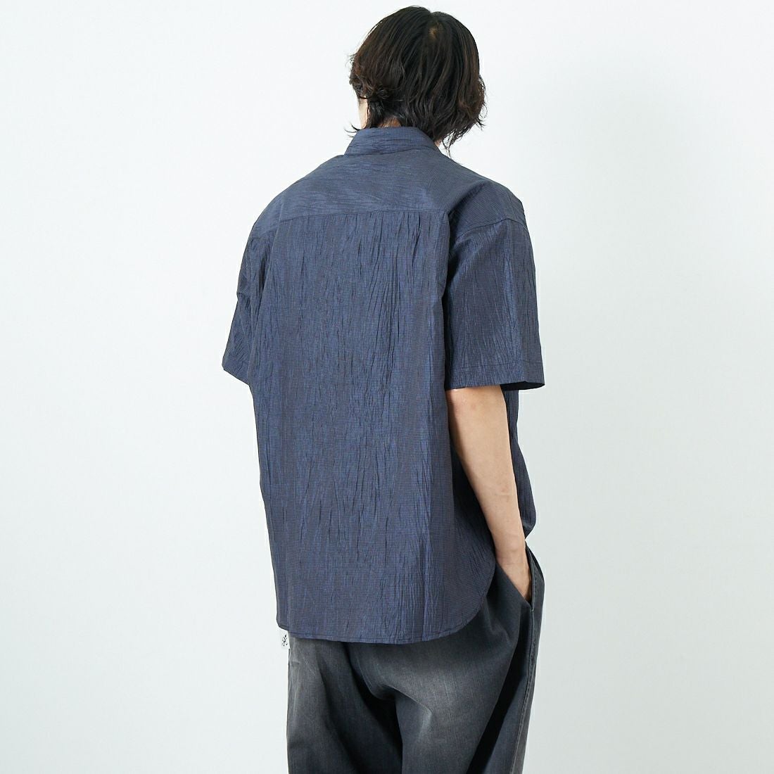 SLICK [スリック] リネンワッシャーチェックレギュラーカラーシャツ [5220109] 210 NAVY &&モデル身長：179cm 着用サイズ：1&&