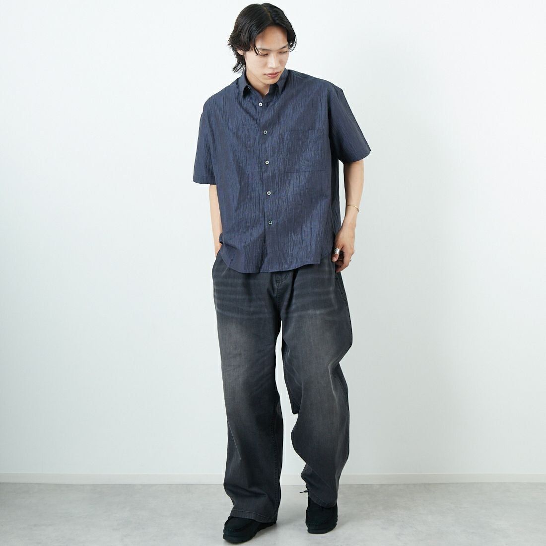 SLICK [スリック] リネンワッシャーチェックレギュラーカラーシャツ [5220109] 210 NAVY &&モデル身長：179cm 着用サイズ：1&&