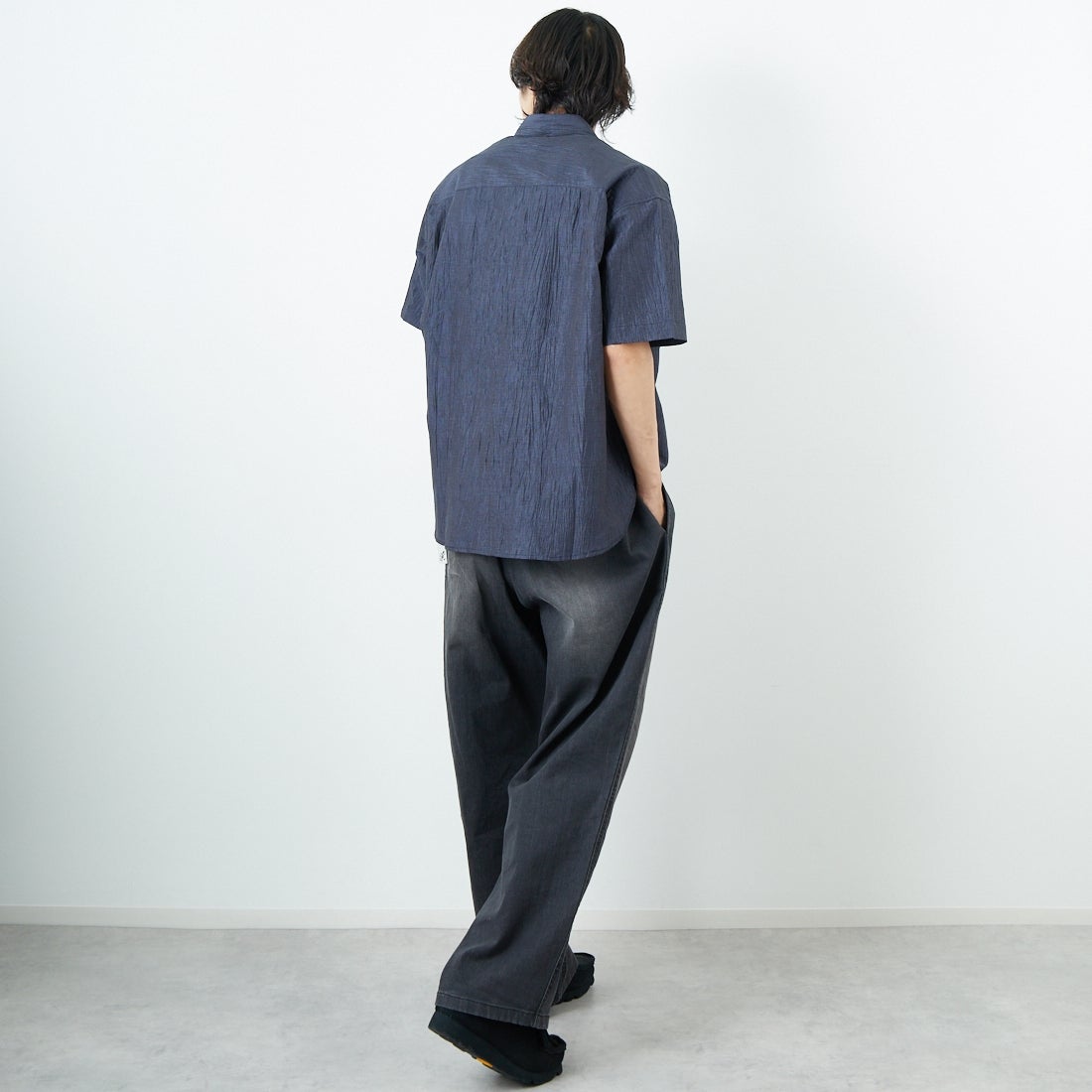 SLICK [スリック] リネンワッシャーチェックレギュラーカラーシャツ [5220109] 210 NAVY &&モデル身長：179cm 着用サイズ：1&&