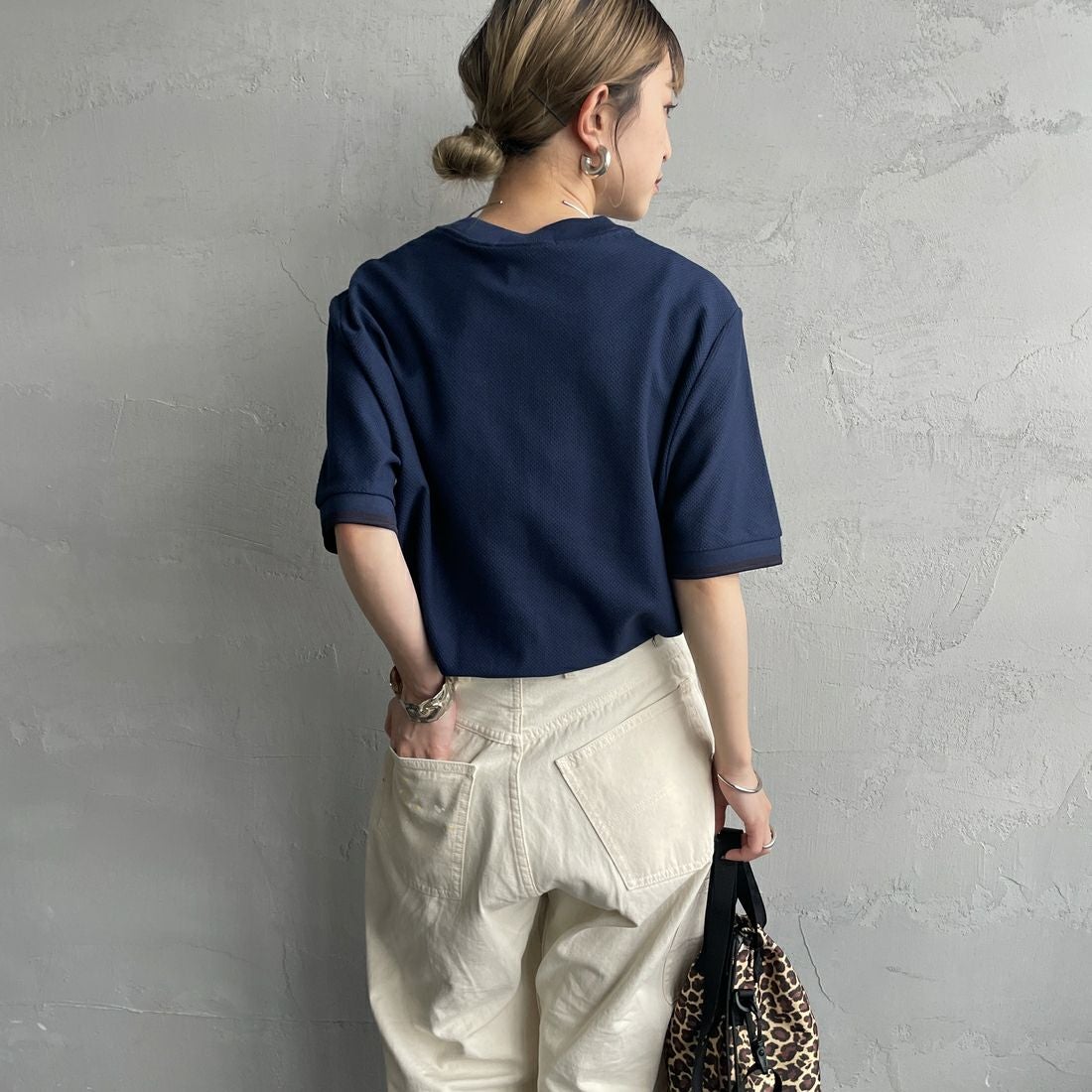 FRED PERRY [フレッドペリー] 袖ティップライン ワンポイント刺繍ロゴ 鹿の子Tシャツ [M4654] Y48 TENNIS &&モデル身長：150cm 着用サイズ：S&&