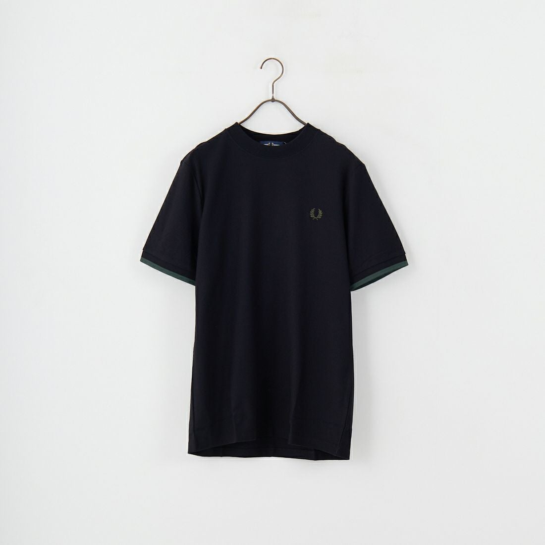 FRED PERRY [フレッドペリー] 袖ティップライン ワンポイント刺繍ロゴ 鹿の子Tシャツ [M4654] Y43 BLK/CR