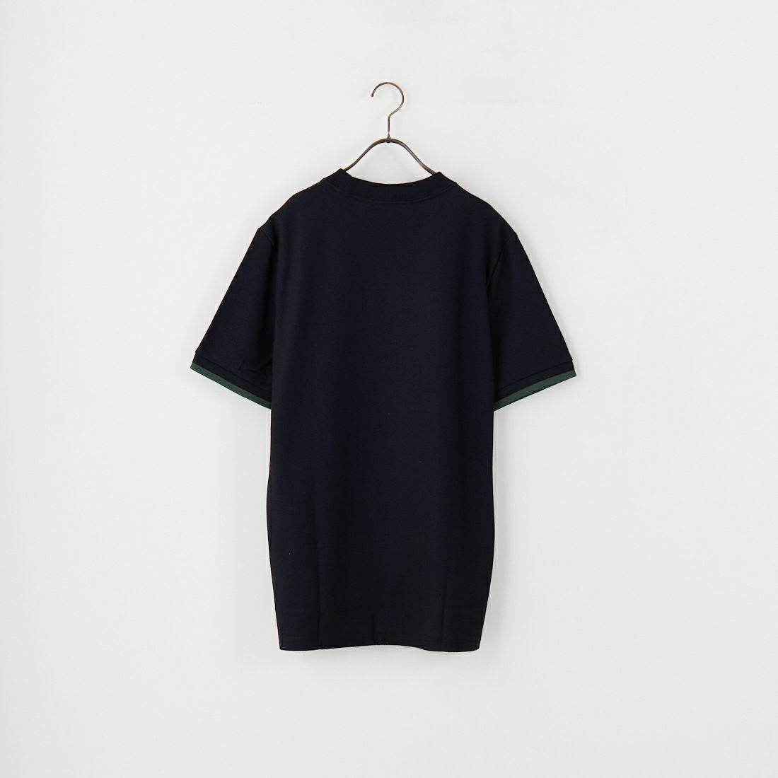 FRED PERRY [フレッドペリー] 袖ティップライン ワンポイント刺繍ロゴ 鹿の子Tシャツ [M4654] Y43 BLK/CR