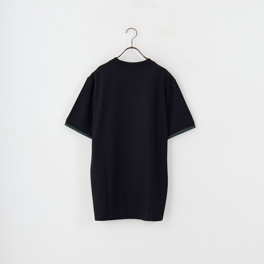 FRED PERRY [フレッドペリー] 袖ティップライン ワンポイント刺繍ロゴ 鹿の子Tシャツ [M4654] Y43 BLK/CR