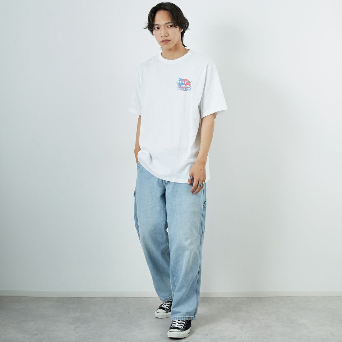 HUF [ハフ] フルサービス ショートスリーブTシャツ [TS02455] WHITE &&モデル身長：179cm 着用サイズ：L&&