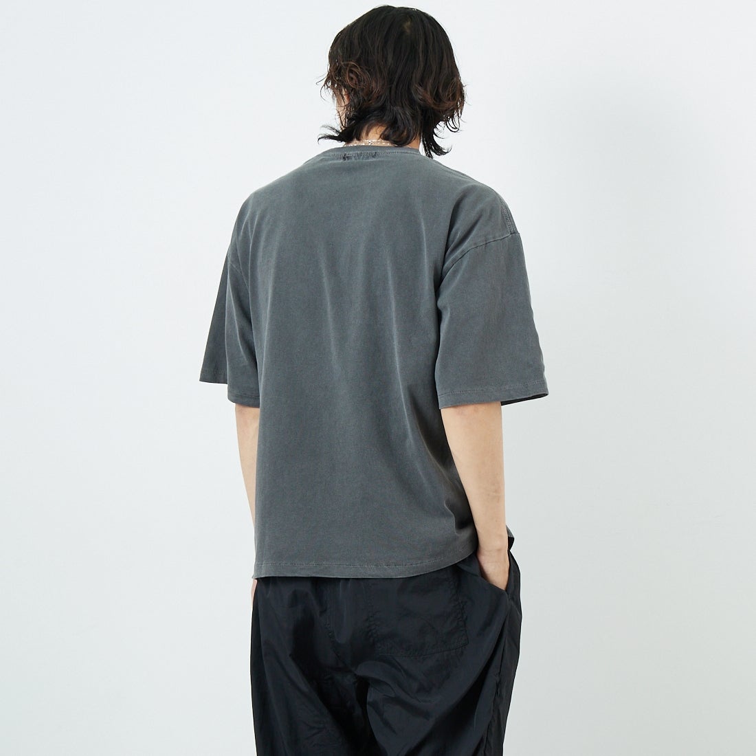Jeans Factory Clothes [ジーンズファクトリークローズ] ピグメントドッグ刺繍Tシャツ [JFC-252-042] B CHR &&モデル身長：179cm 着用サイズ：M&&