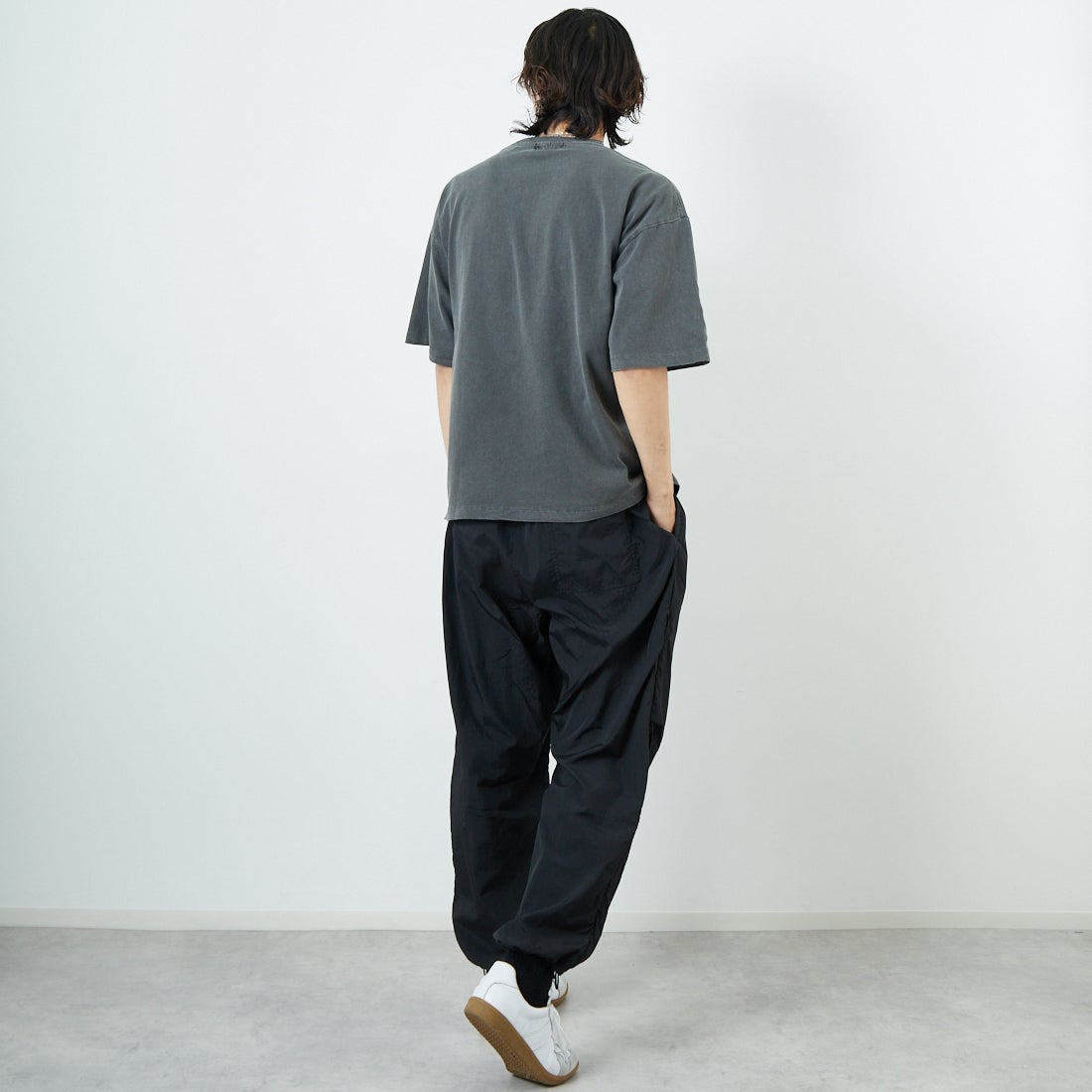 Jeans Factory Clothes [ジーンズファクトリークローズ] ピグメントドッグ刺繍Tシャツ [JFC-252-042] B CHR &&モデル身長：179cm 着用サイズ：M&&