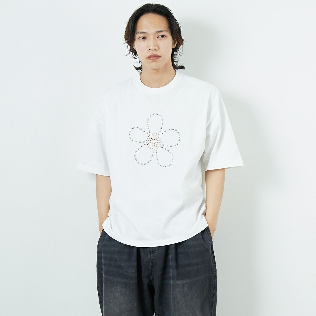 A WHT&&モデル身長：179cm 着用サイズ：M&&