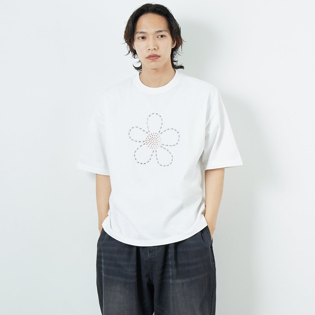 A WHT&&モデル身長：179cm 着用サイズ：M&&