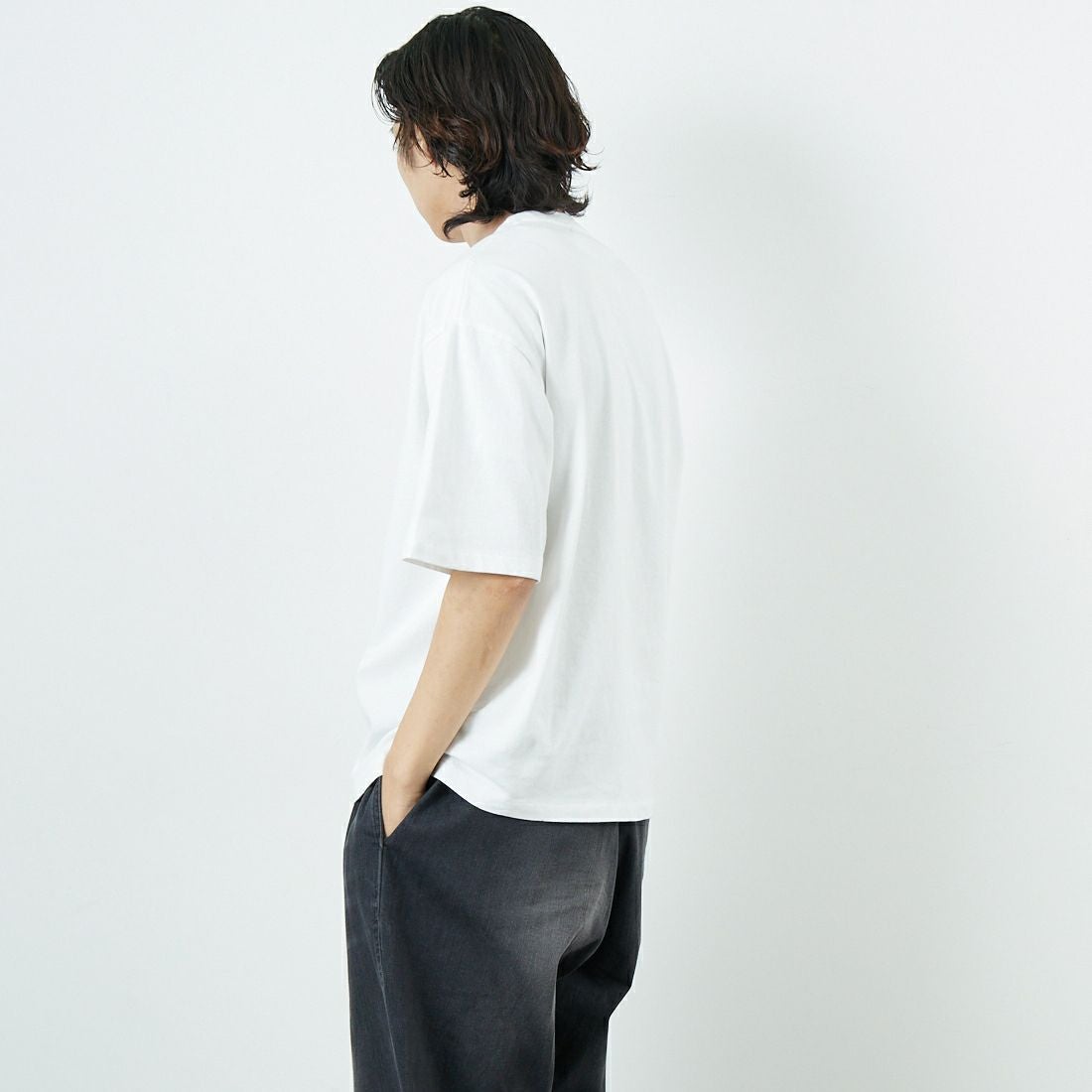 Jeans Factory Clothes [ジーンズファクトリークローズ] ピグメントスタッズTシャツ [JFC-252-043] A WHT &&モデル身長：179cm 着用サイズ：M&&