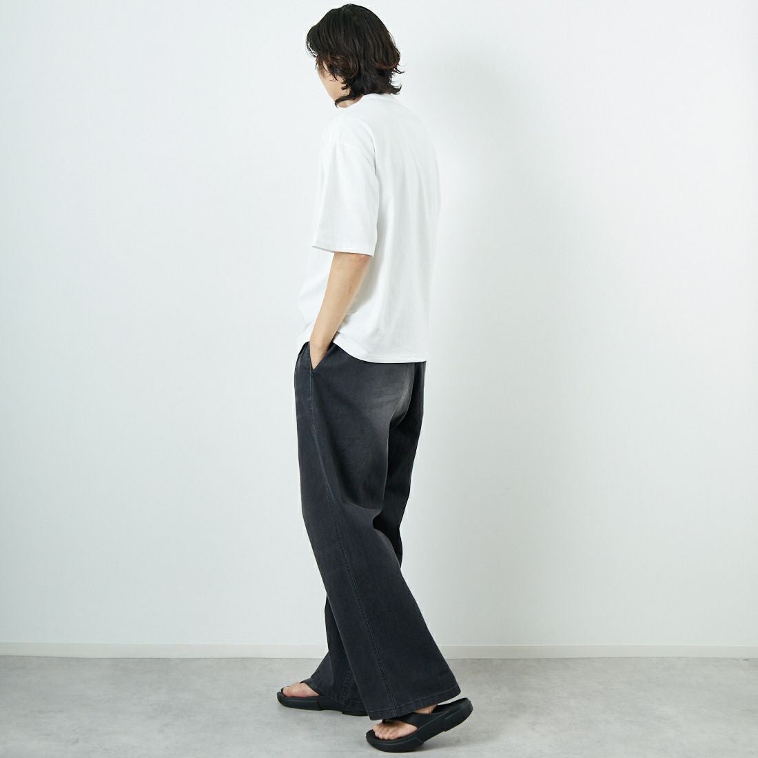 Jeans Factory Clothes [ジーンズファクトリークローズ] ピグメントスタッズTシャツ [JFC-252-043] A WHT &&モデル身長：179cm 着用サイズ：M&&
