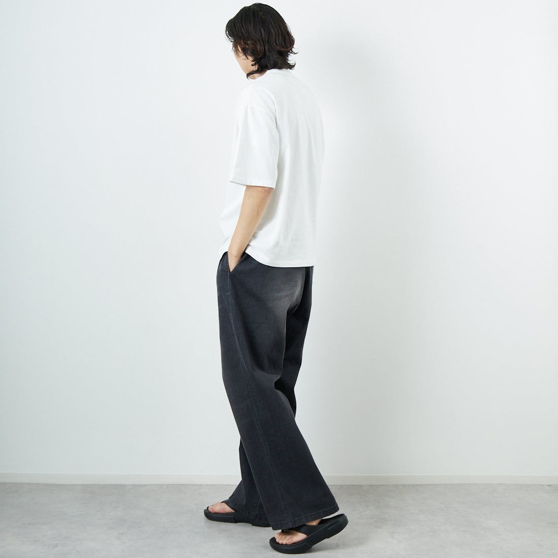 Jeans Factory Clothes [ジーンズファクトリークローズ] ピグメントスタッズTシャツ [JFC-252-043] A WHT &&モデル身長：179cm 着用サイズ：M&&