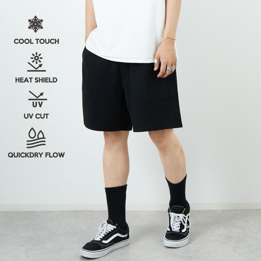 BLACK&&モデル身長：179cm 着用サイズ：L&&