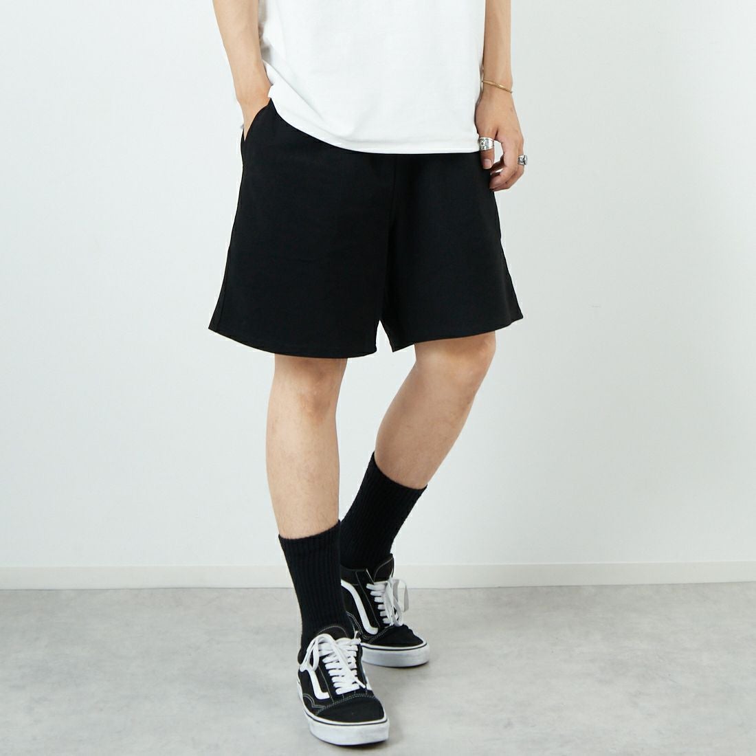 Jeans Factory Clothes [ジーンズファクトリークローズ] TECH WEAR クールリカバーショーツ [JFC-252-023] BLACK &&モデル身長：179cm 着用サイズ：L&&