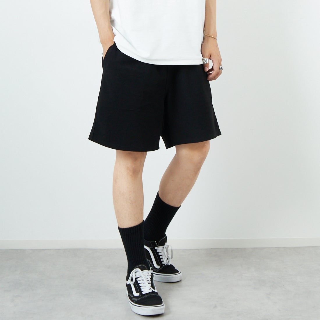 Jeans Factory Clothes [ジーンズファクトリークローズ] TECH WEAR クールリカバーショーツ [JFC-252-023] BLACK &&モデル身長：179cm 着用サイズ：L&&