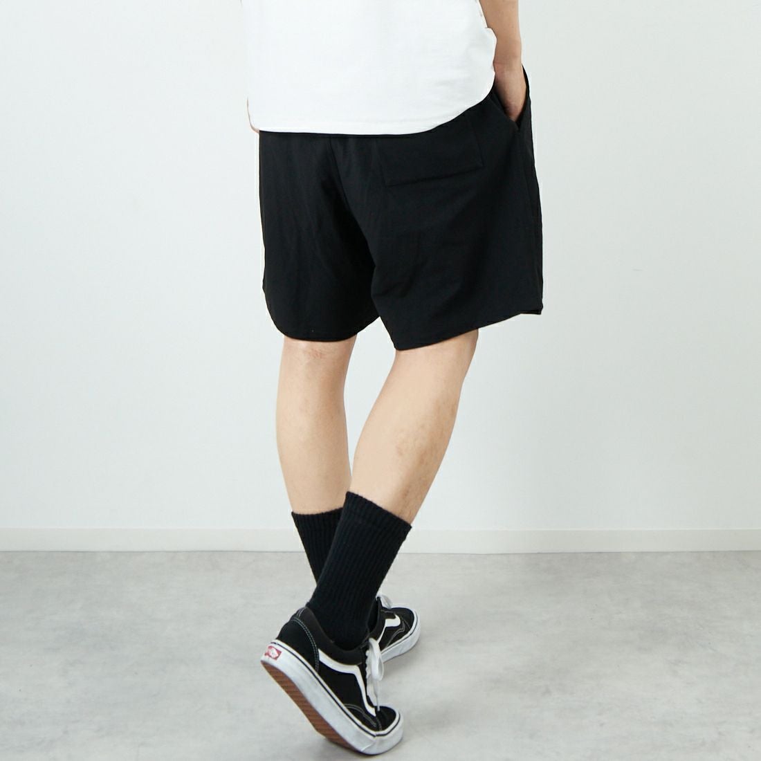 Jeans Factory Clothes [ジーンズファクトリークローズ] TECH WEAR クールリカバーショーツ [JFC-252-023] BLACK &&モデル身長：179cm 着用サイズ：L&&