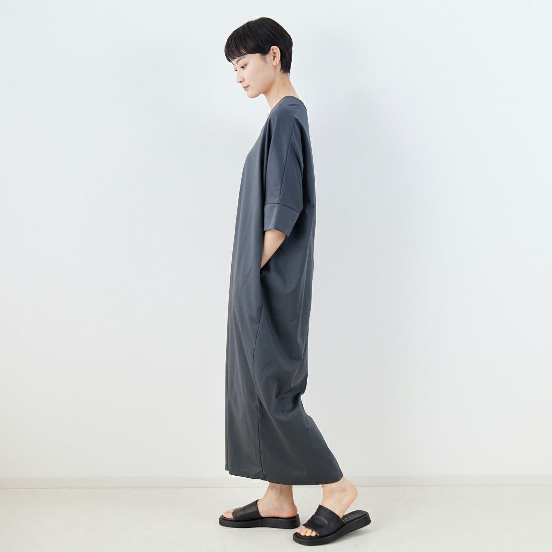 MICA&DEAL [マイカアンドディール] コクーンワンピース [0125204160] GRAY &&モデル身長：160cm 着用サイズ：F&&