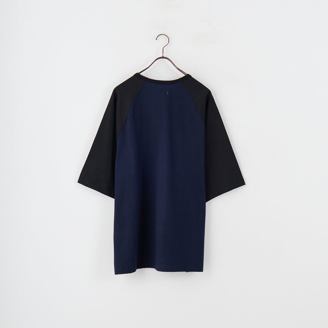 Name. [ネーム] 別注 ラグランビッグTシャツ [NMCU-JF-02] NAVY/BLACK