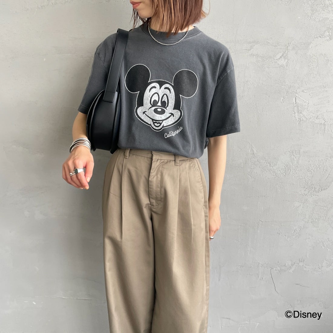 GOOD ROCK SPEED [グッドロックスピード] 別注 / MICKEY MOUSE / プリントTシャツ [INTN-040-JF] CHARCOAL &&モデル身長：158cm 着用サイズ：M&&