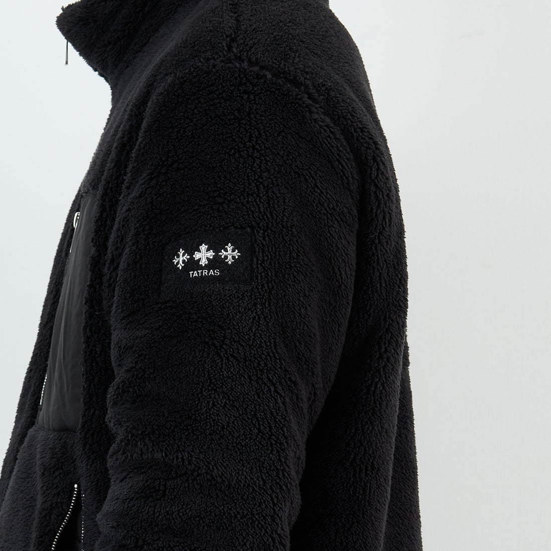 TATRAS [タトラス] MONREALE スタンドカラーブルゾン [MJXA0213033588] BLACK &&モデル身長：179cm 着用サイズ：2&&