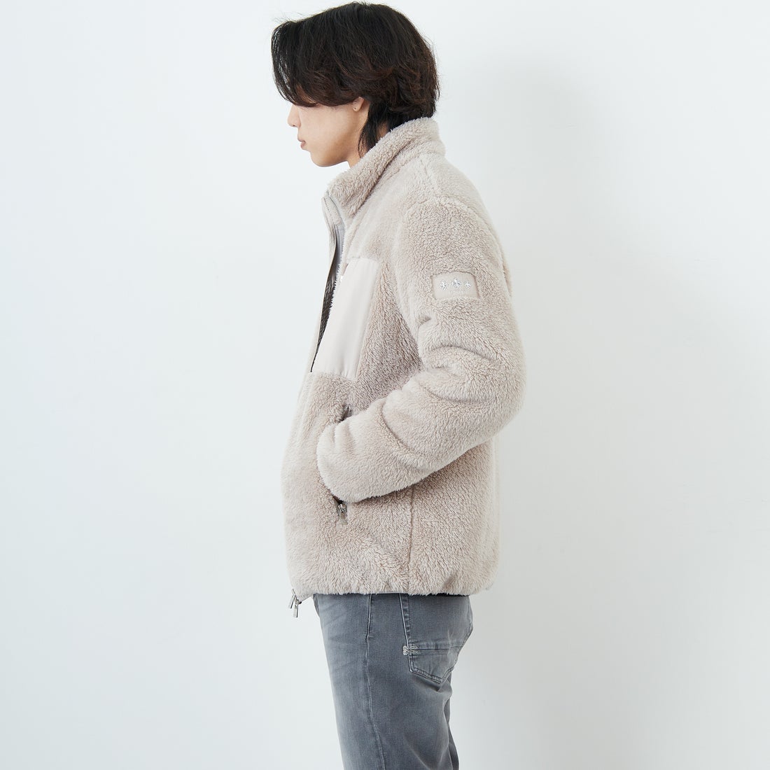 TATRAS [タトラス] MONREALE スタンドカラーブルゾン [MJXA0213033588] L.GRAY &&モデル身長：179cm 着用サイズ：3&&