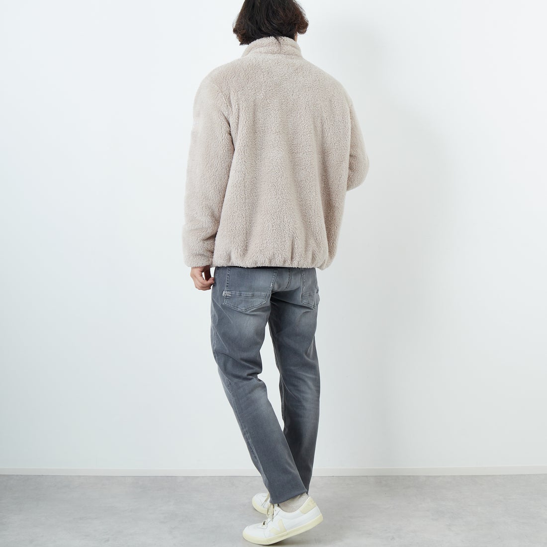 TATRAS [タトラス] MONREALE スタンドカラーブルゾン [MJXA0213033588] L.GRAY &&モデル身長：179cm 着用サイズ：3&&