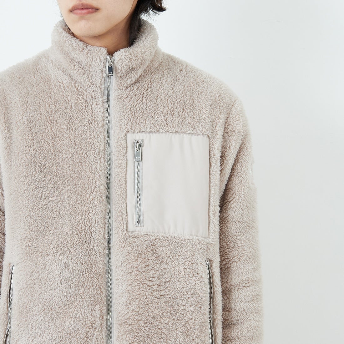 TATRAS [タトラス] MONREALE スタンドカラーブルゾン [MJXA0213033588] L.GRAY &&モデル身長：179cm 着用サイズ：3&&