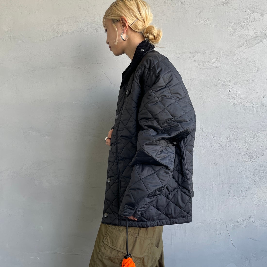 Barbour [バブアー] TRANSPORT/トランスポート オーバーサイズキルティングジャケット [MQU1796] BK91&&モデル身長：150cm 着用サイズ：36&&