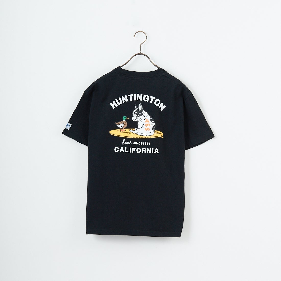 The Endless Summer [エンドレスサマー] 別注 BUHI HUNTINGTON バックプリントTシャツ [FH-25574515-JF] BLACK