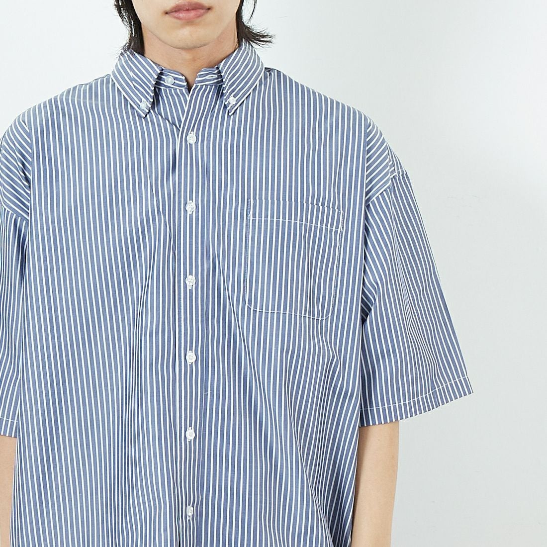 Jeans Factory Clothes [ジーンズファクトリークローズ] ショートスリーブ ビッグボタンダウンシャツ [JFC-252-056] E.NV ST &&モデル身長：179cm 着用サイズ：M&&