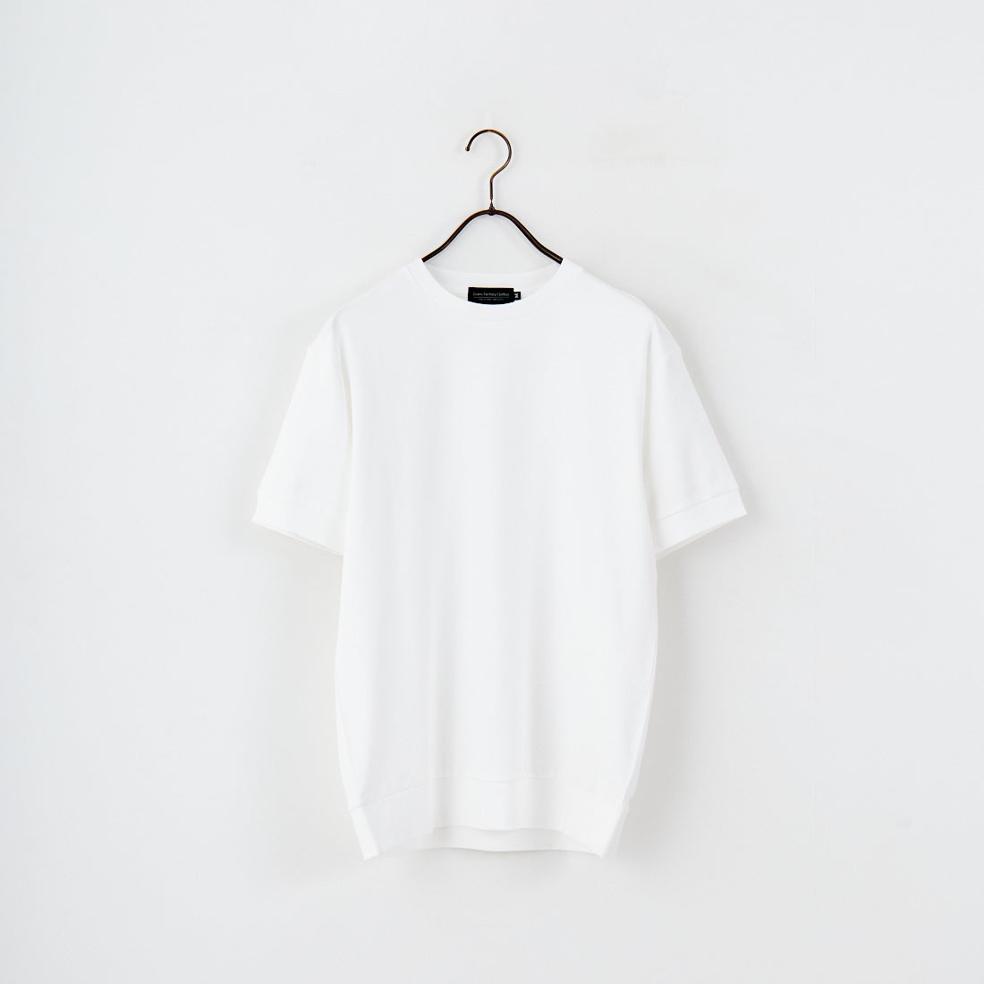 001 WHT