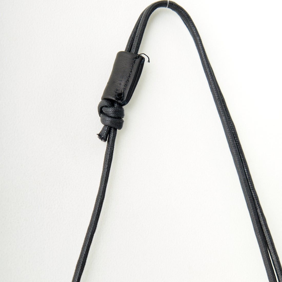 MR.OLIVE E.O.I [ミスターオリーブ] ウォータープルーフ ウォッシャブルレザーサコッシュ [ME680] BLACK