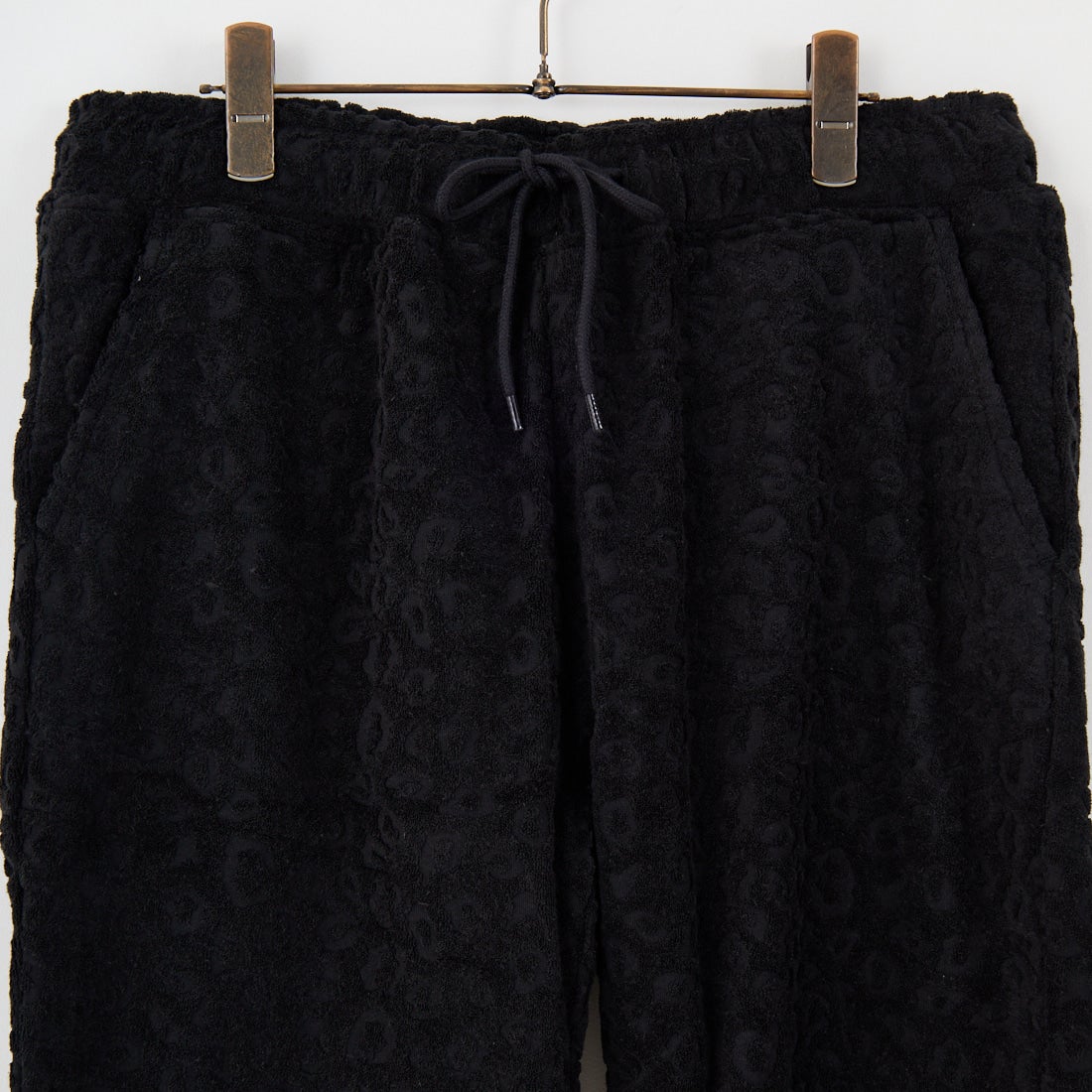 33Degrees [サーティスリーディグリーズ] レオパード柄パイルショートパンツ [725415] BLACK